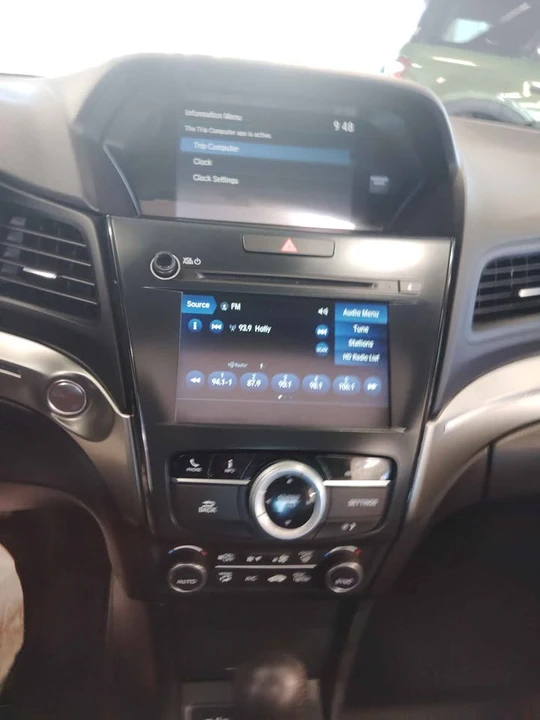 2022 Acura ILX - Image 11 of 17