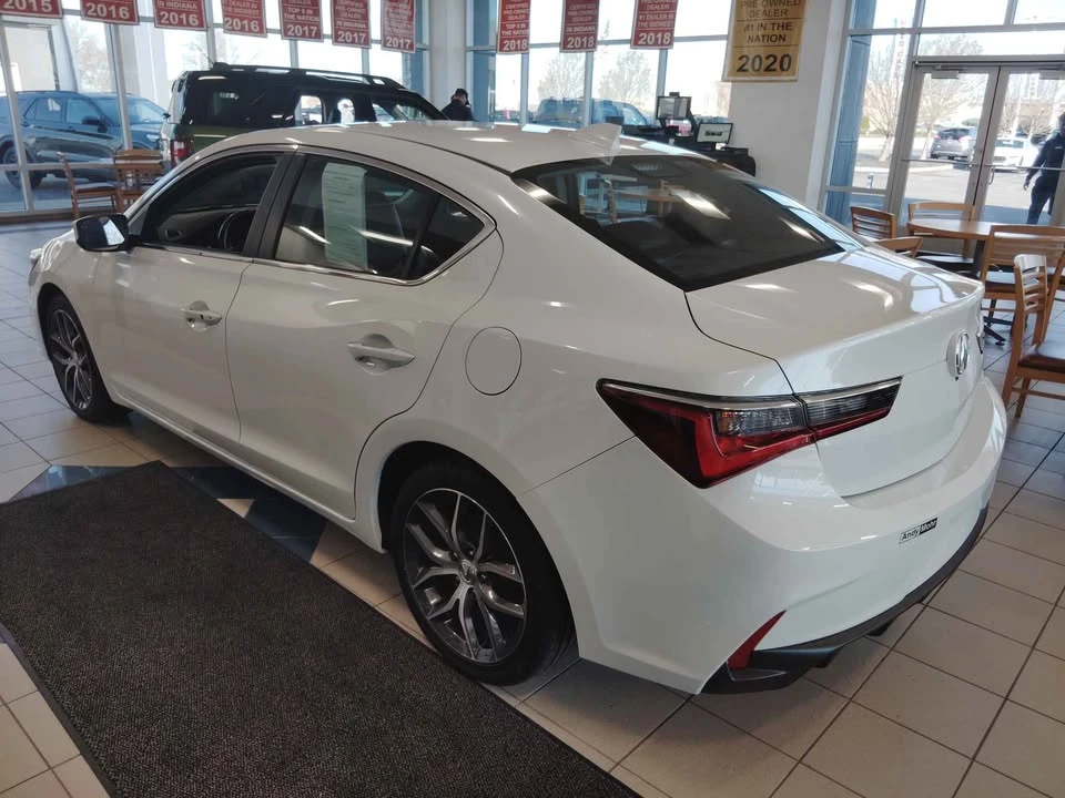 2022 Acura ILX - Image 5 of 17