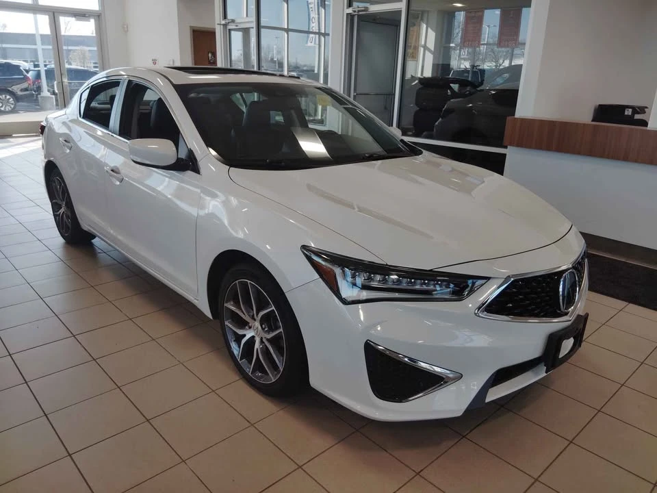 2022 Acura ILX - Image 2 of 17