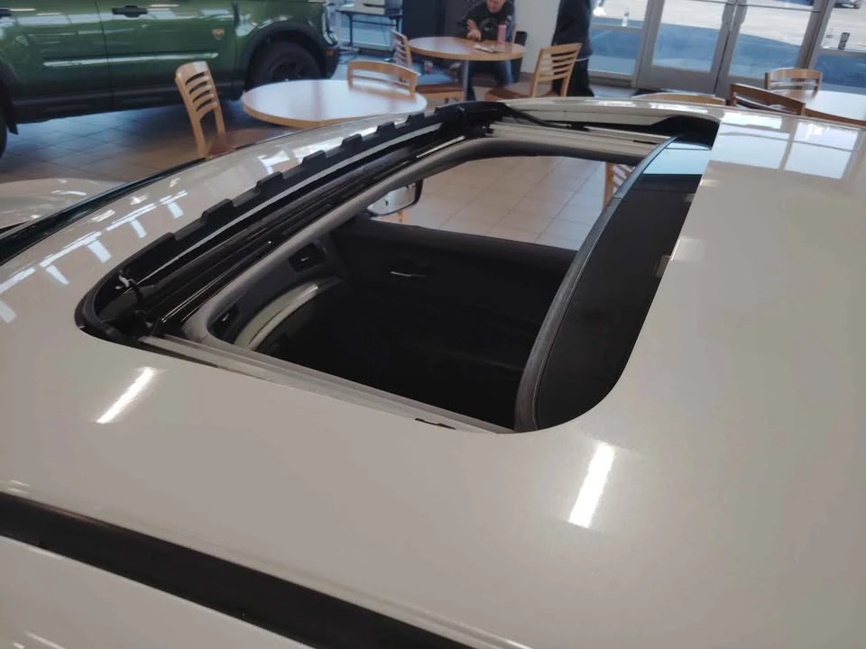 2022 Acura ILX - Image 8 of 17