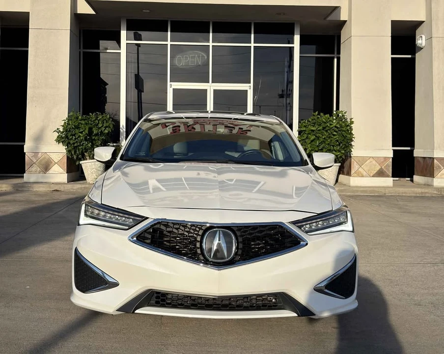 2022 Acura ILX - Image 2 of 14