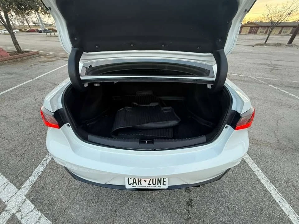 2022 Acura ILX - Image 7 of 19
