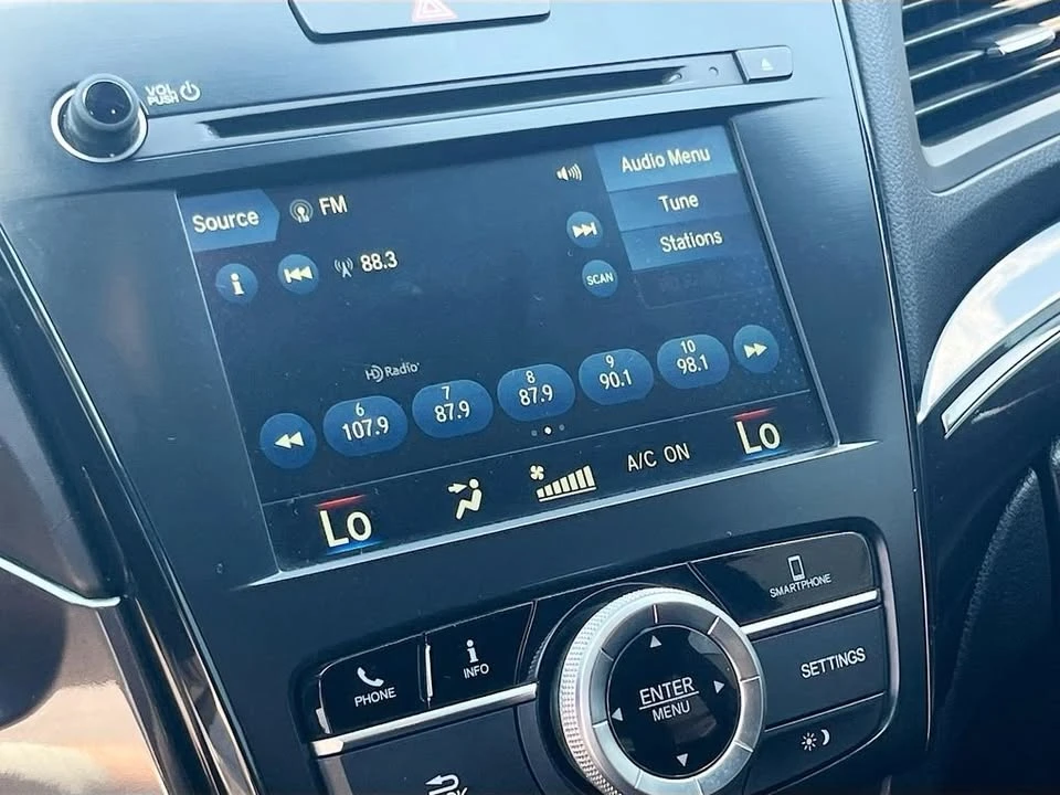 2022 Acura ILX - Image 14 of 20