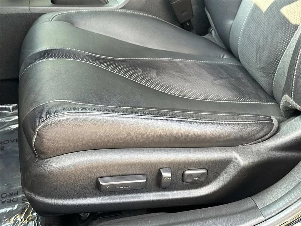 2022 Acura ILX - Image 14 of 19