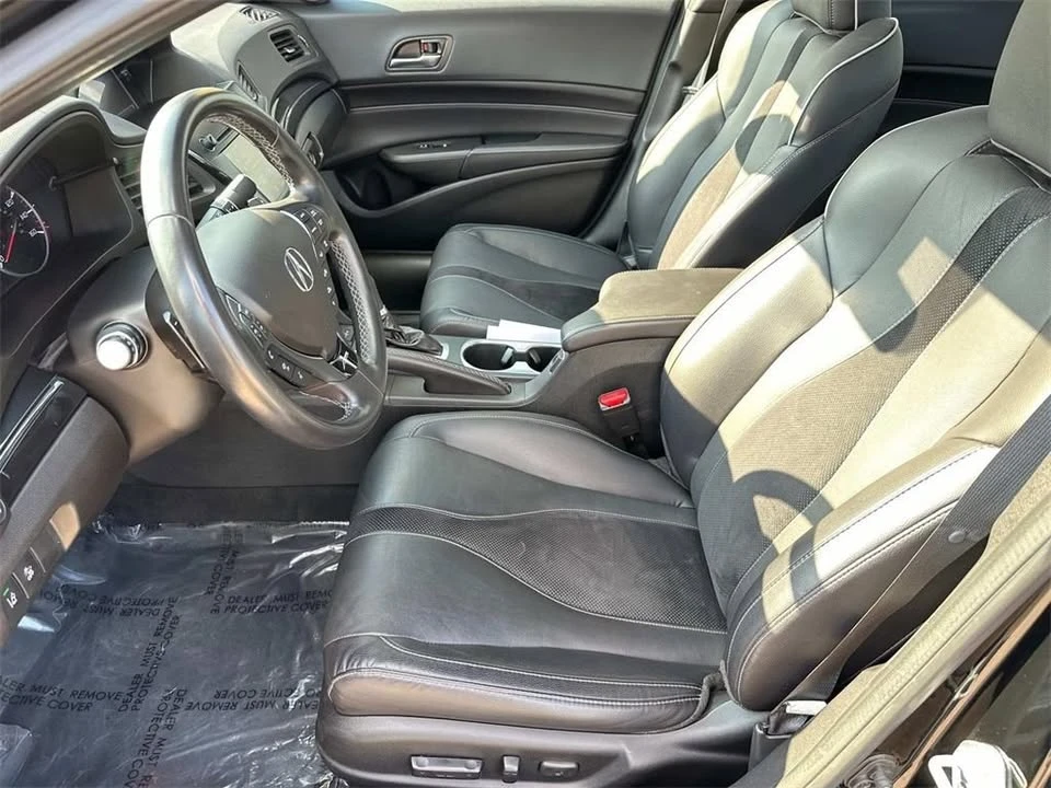 2022 Acura ILX - Image 16 of 19