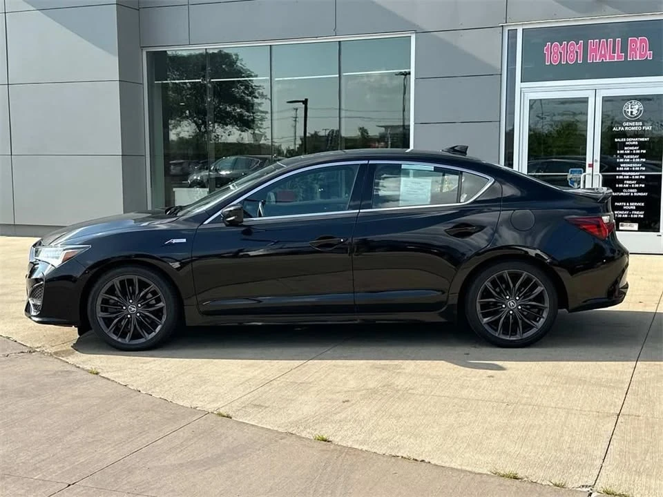 2022 Acura ILX - Image 2 of 19