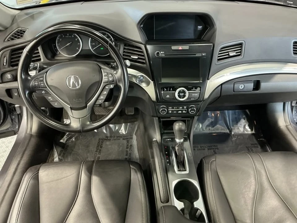 2022 Acura ILX - Image 10 of 15
