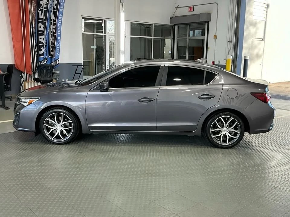 2022 Acura ILX - Image 7 of 15