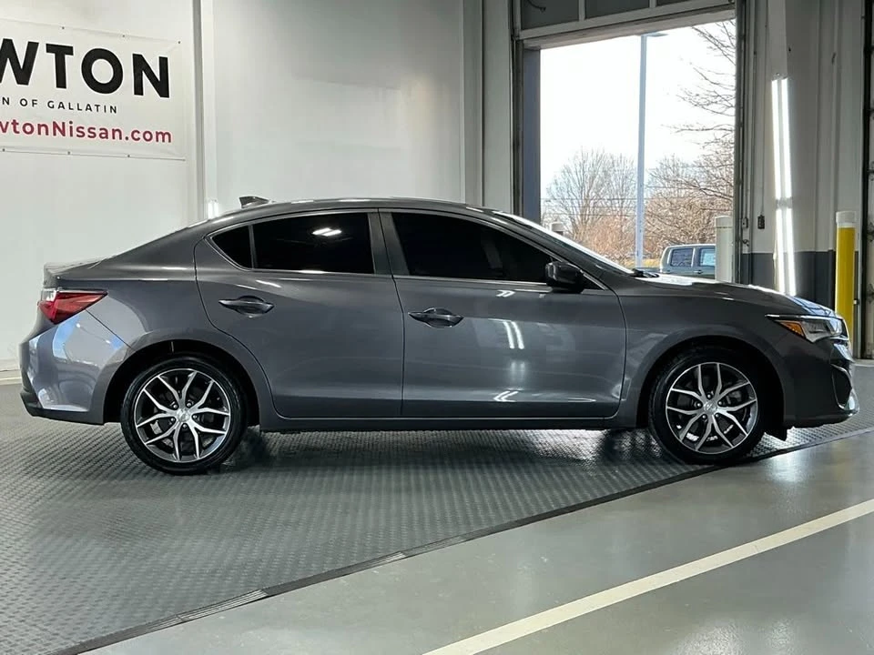 2022 Acura ILX - Image 3 of 15