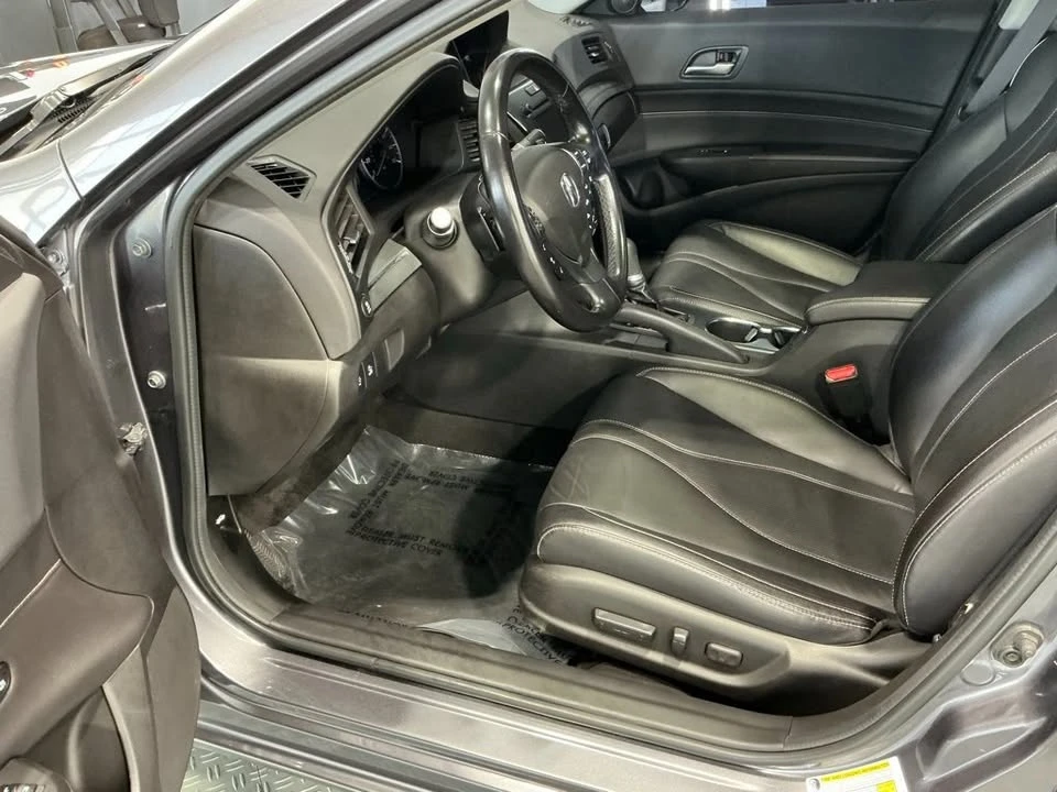2022 Acura ILX - Image 9 of 15