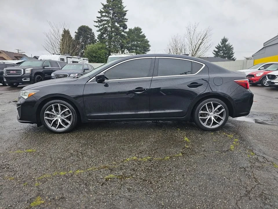 2022 Acura ILX - Image 4 of 17