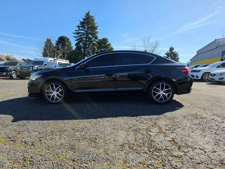 2022 Acura ILX - Image 4 of 17
