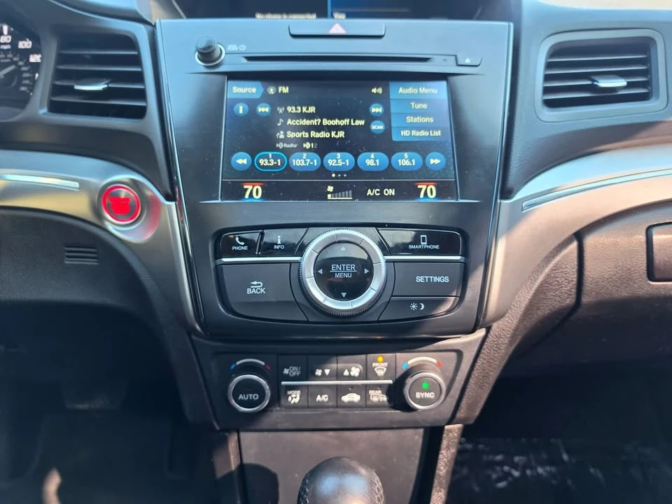 2022 Acura ILX - Image 12 of 17