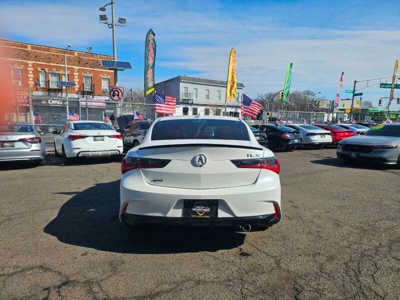 2022 Acura ILX - Image 6 of 19