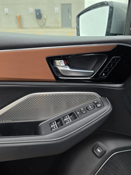 2022 Acura MDX 4th Gen - Image 6 of 11
