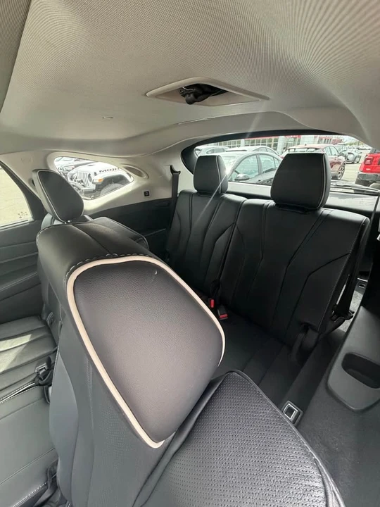 2022 Acura MDX 4th Gen - Image 11 of 13
