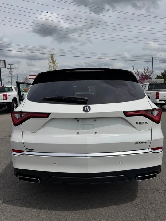 2022 Acura MDX 4th Gen - Image 12 of 13