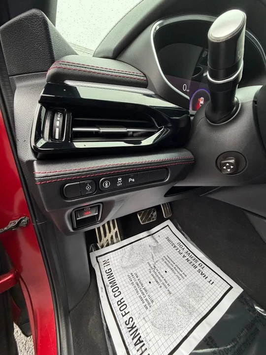 2022 Acura MDX 4th Gen - Image 11 of 15