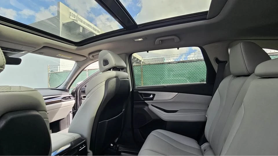 2022 Acura MDX 4th Gen - Image 10 of 12