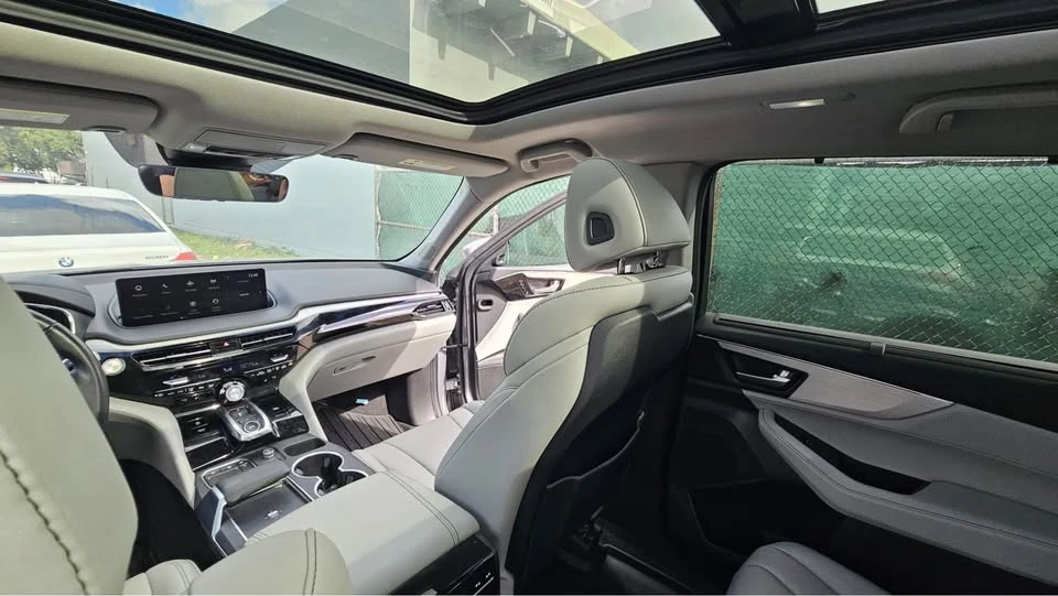 2022 Acura MDX 4th Gen - Image 11 of 12