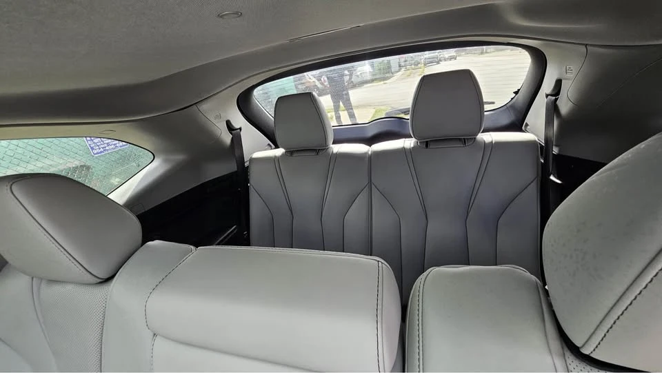 2022 Acura MDX 4th Gen - Image 8 of 12