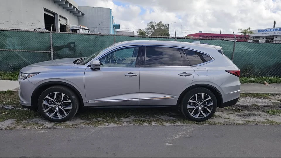 2022 Acura MDX 4th Gen - Image 3 of 12