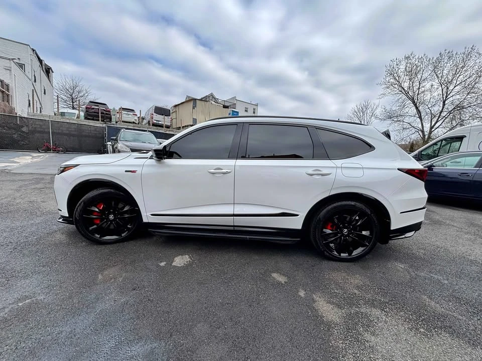 2022 Acura MDX 4th Gen - Image 9 of 19