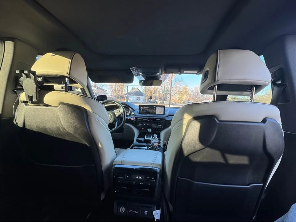 2022 Acura MDX 4th Gen - Image 10 of 14
