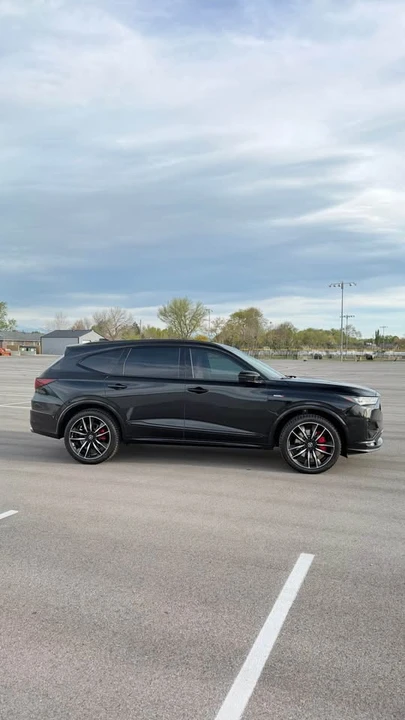 2022 Acura MDX 4th Gen - Image 2 of 14