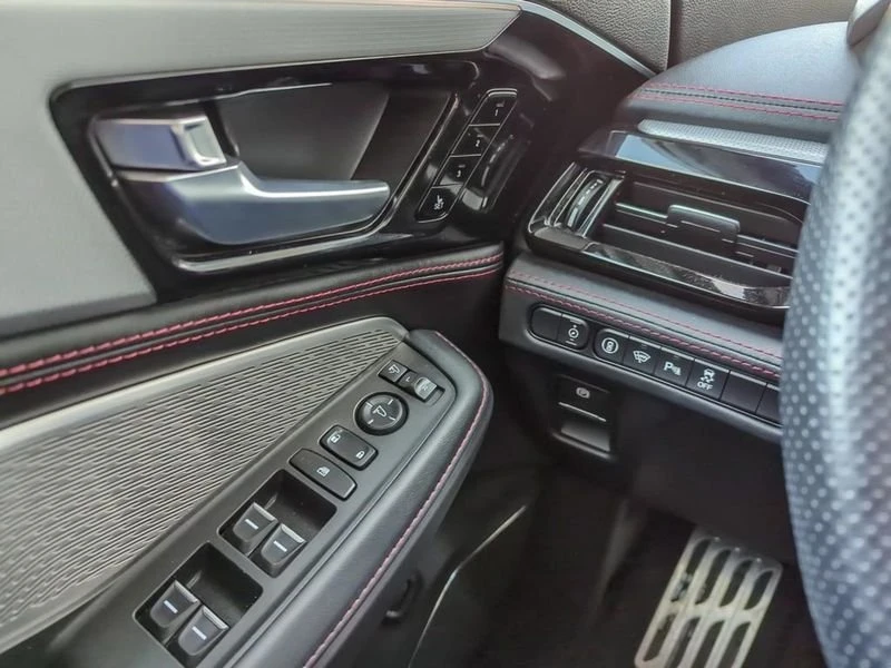 2022 Acura MDX 4th Gen - Image 12 of 20