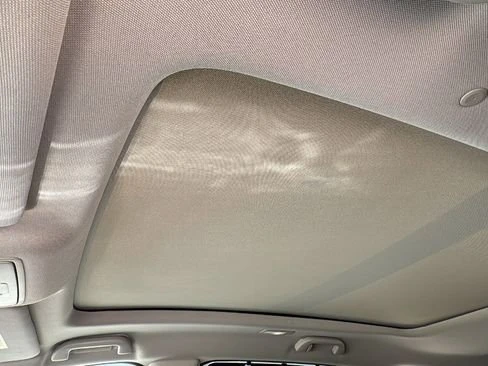 2022 Acura MDX 4th Gen - Image 10 of 19