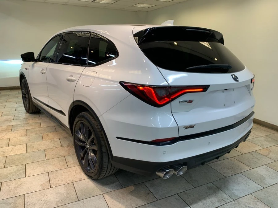2022 Acura MDX 4th Gen - Image 9 of 19