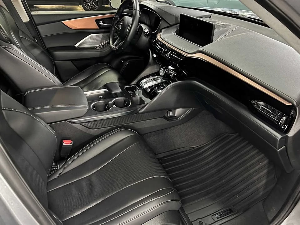 2022 Acura MDX 4th Gen - Image 11 of 20