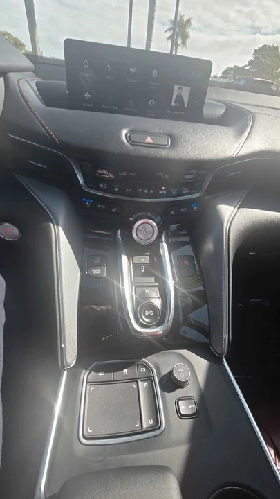 2022 Acura TLX 2nd Gen - Image 11 of 13