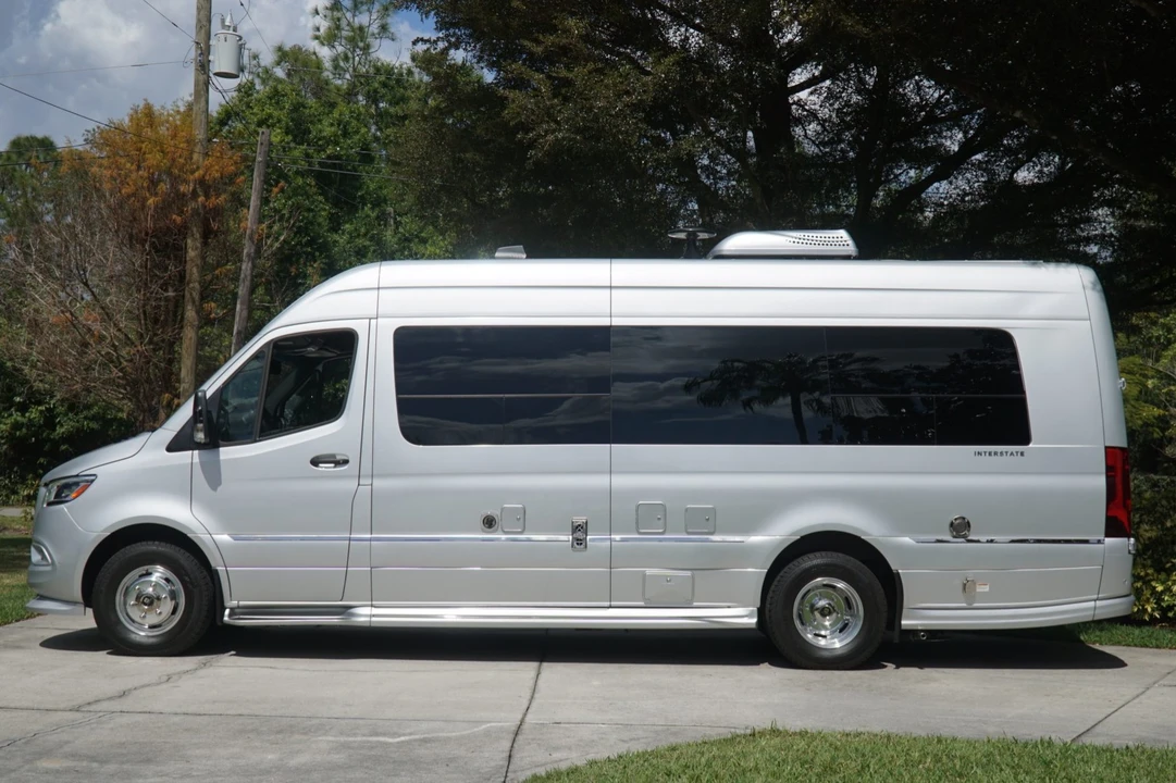 2022 Mercedes-Benz VS30 Sprinter - Image 3 of 9
