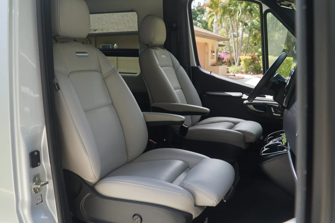2022 Mercedes-Benz VS30 Sprinter - Image 4 of 9