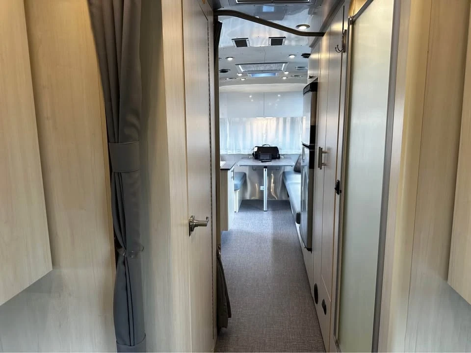 2022 Airstream - Image 19 of 19