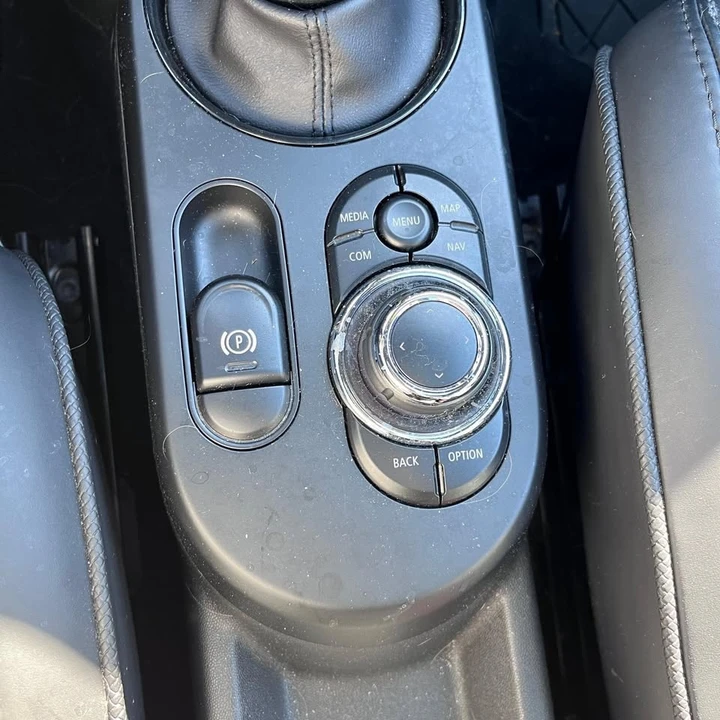 2022 Alfa Romeo - Image 8 of 16