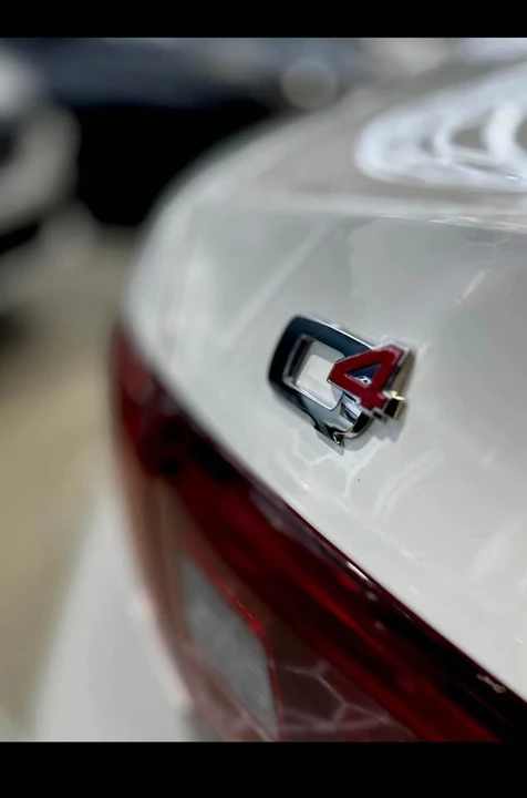 2022 Alfa Romeo Giulia - Image 9 of 16