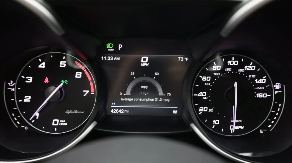 2022 Alfa Romeo Giulia - Image 18 of 20