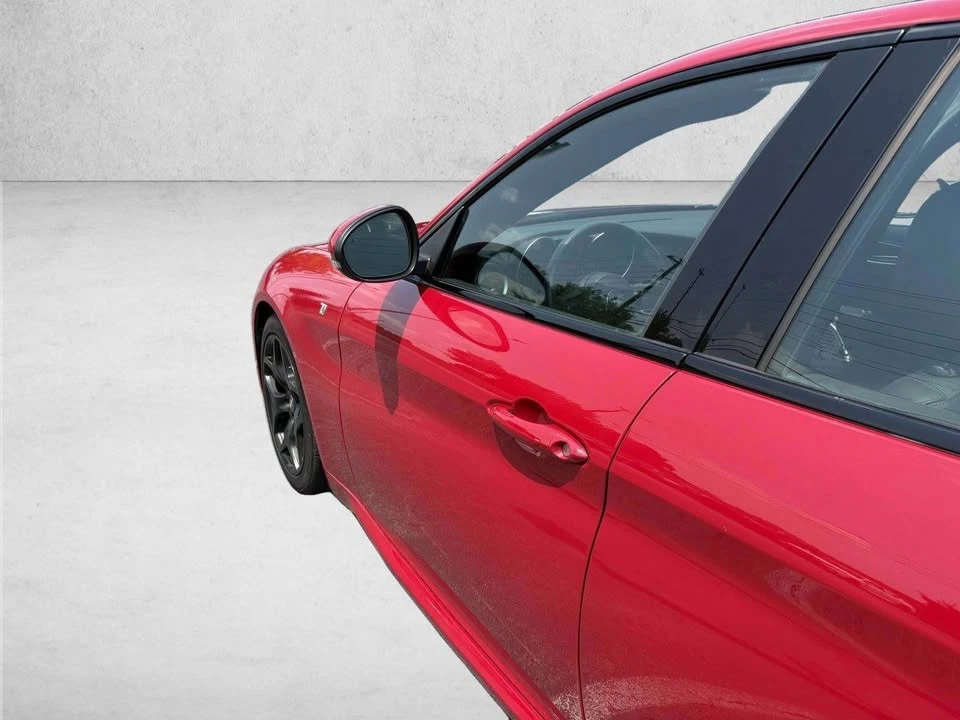 2022 Alfa Romeo Giulia - Image 5 of 19