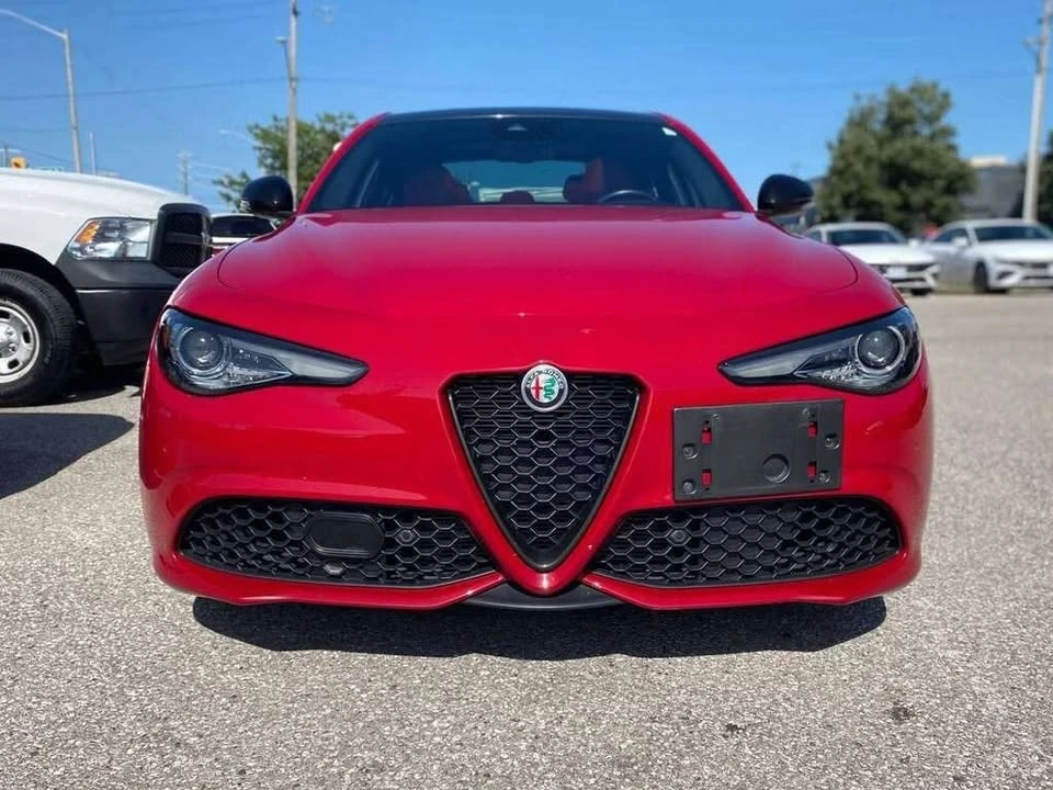 2022 Alfa Romeo Giulia - Image 5 of 8