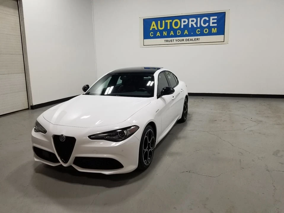 2022 Alfa Romeo Giulia - Image 3 of 20