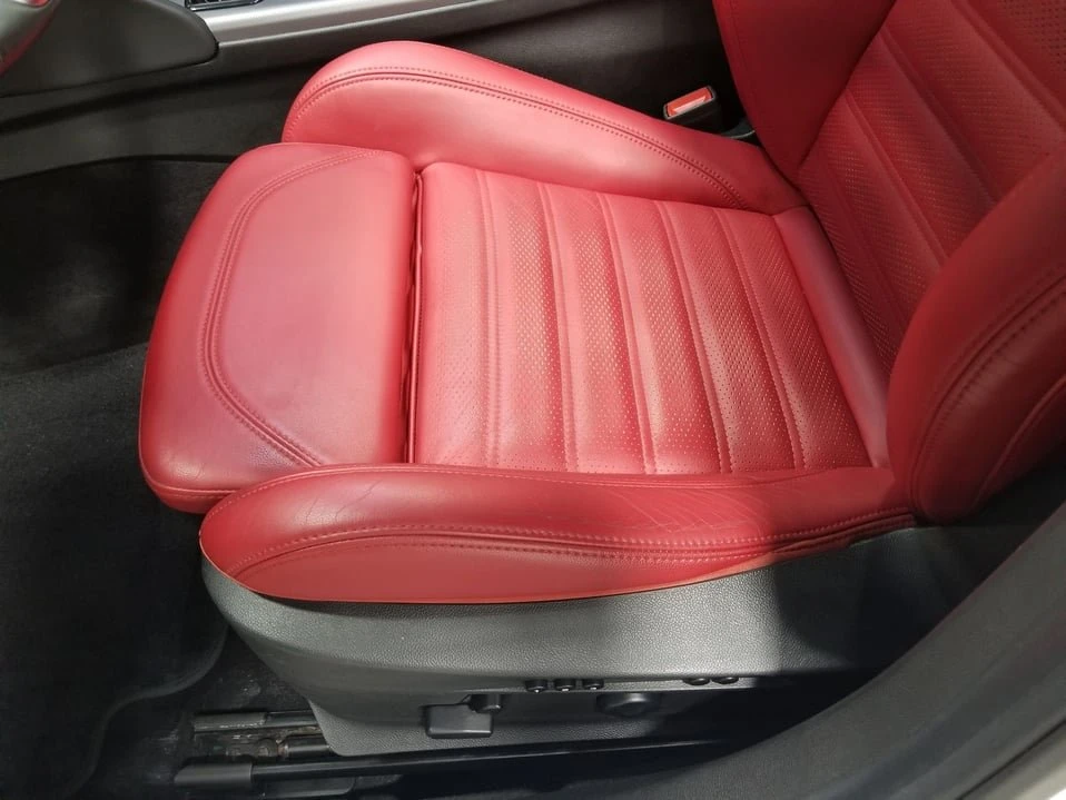 2022 Alfa Romeo Giulia - Image 11 of 20