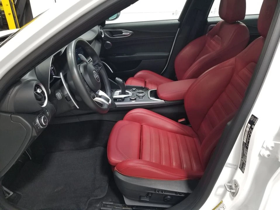 2022 Alfa Romeo Giulia - Image 20 of 20