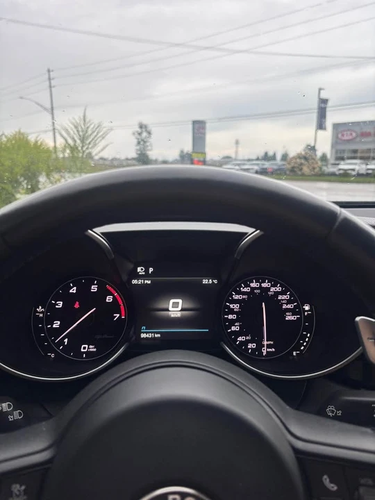2022 Alfa Romeo Giulia - Image 12 of 20