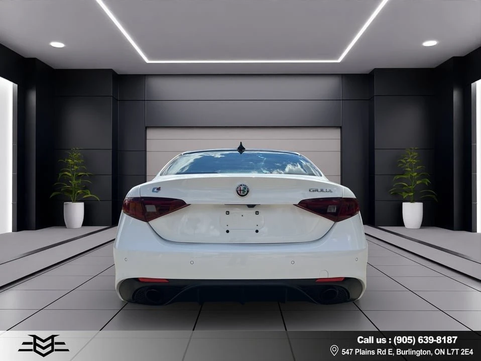 2022 Alfa Romeo Giulia - Image 6 of 20