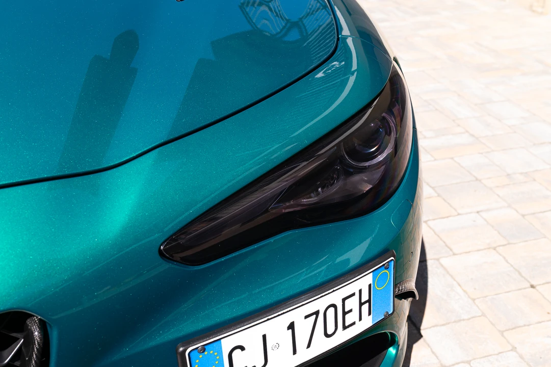 2022 Alfa Romeo Giulia Quadrifoglio - Image 30 of 31