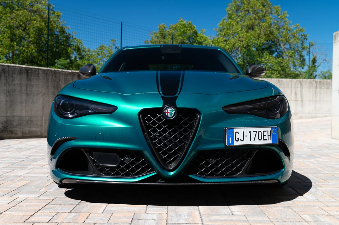 2022 Alfa Romeo Giulia Quadrifoglio - Image 25 of 31