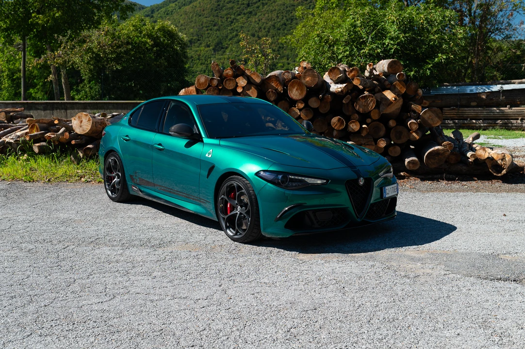 2022 Alfa Romeo Giulia Quadrifoglio - Image 16 of 31